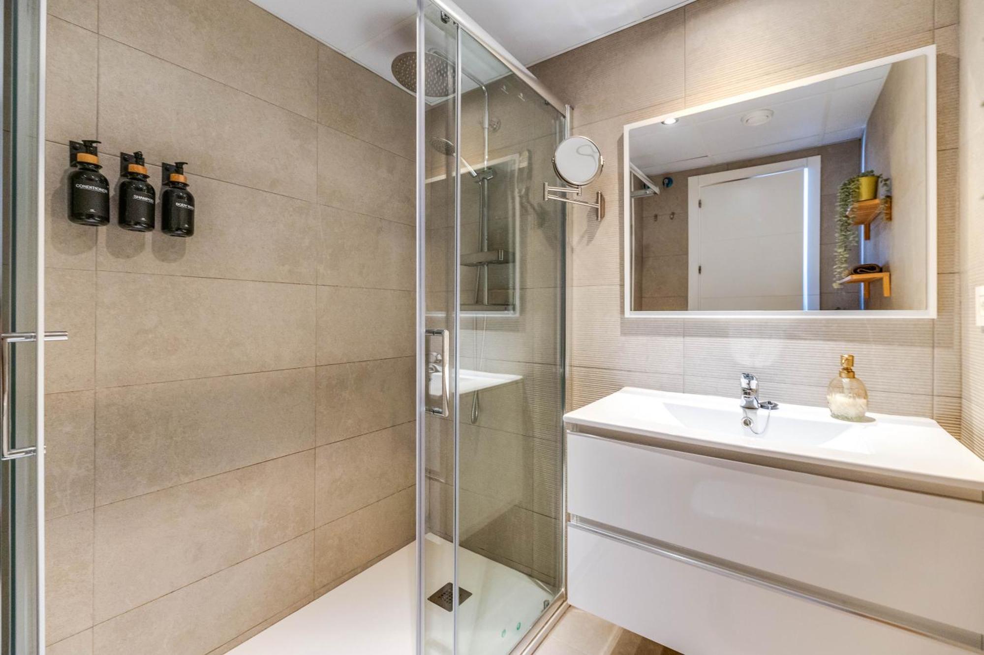 Urban Chic Loft Malaga City Center ภายนอก รูปภาพ