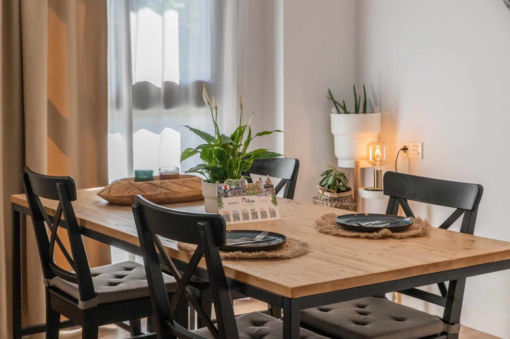 Urban Chic Loft Malaga City Center ภายนอก รูปภาพ